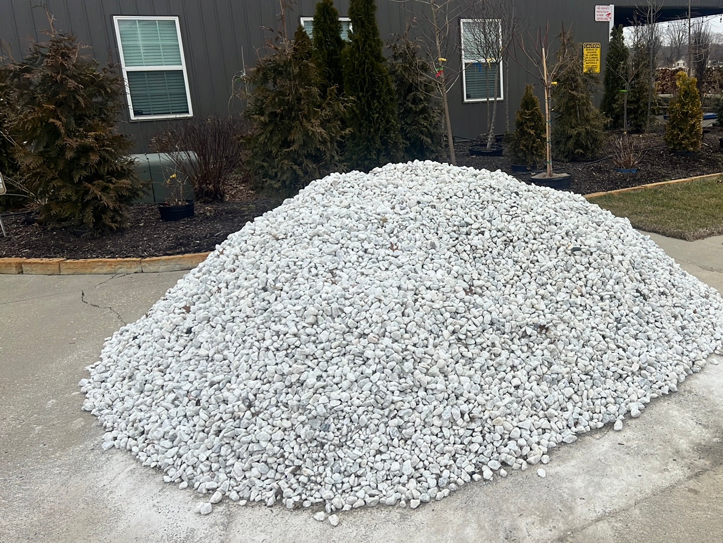 White marble stone 1-1.5” - 🌲
